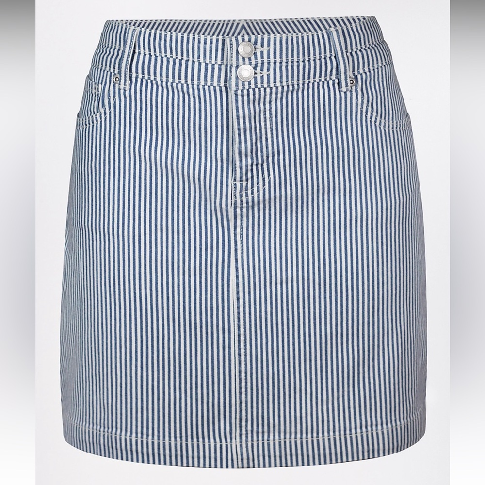 Maurice’s High Rise Double Button Denim Skirt